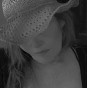 Meet your Posher, Melba